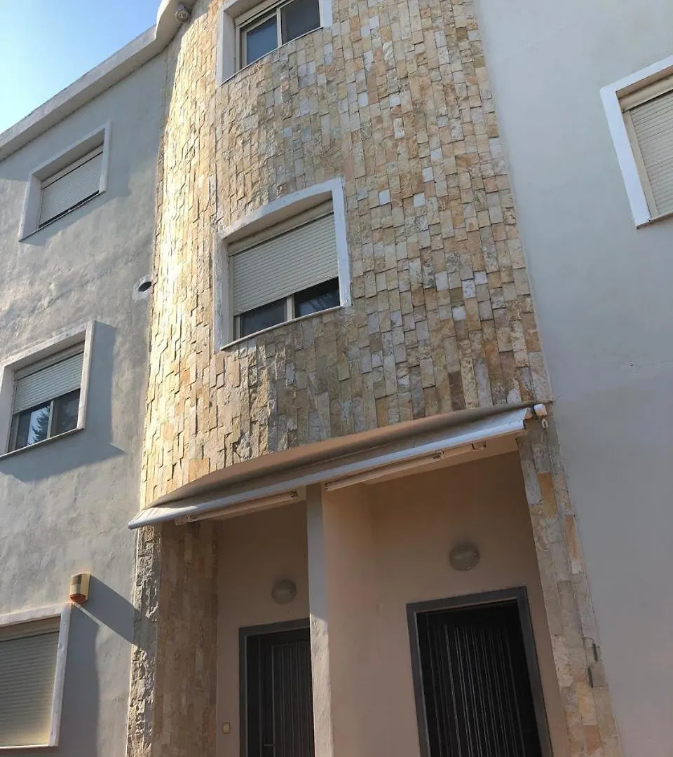 Vlorë Vila Violeta 2