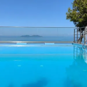 Dena Apartment